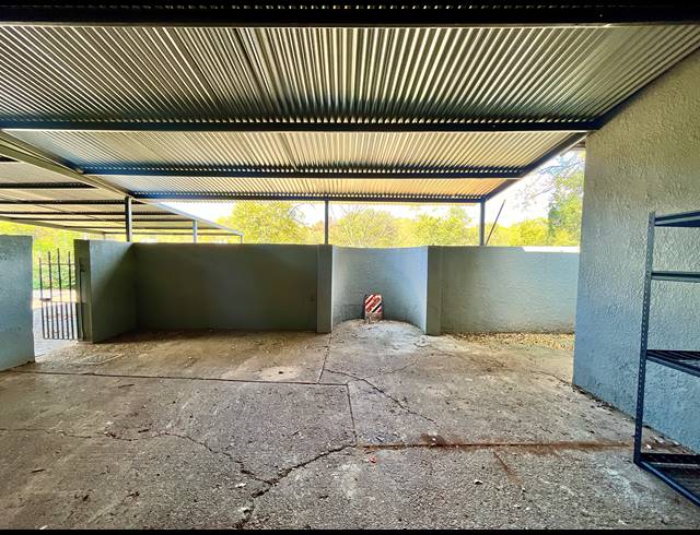 3 BEDROOM HOUSE FOR SALE IN DOORNKLOOF